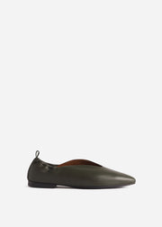 Leather Ruched Back Pointed Flat in Olive - CO Collections